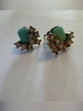 Green Stone Cluster Stud Earrings - Women Jewelry